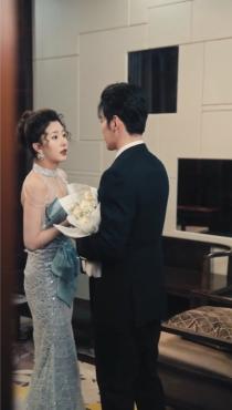 付费短剧 黑料女配霸榜热搜